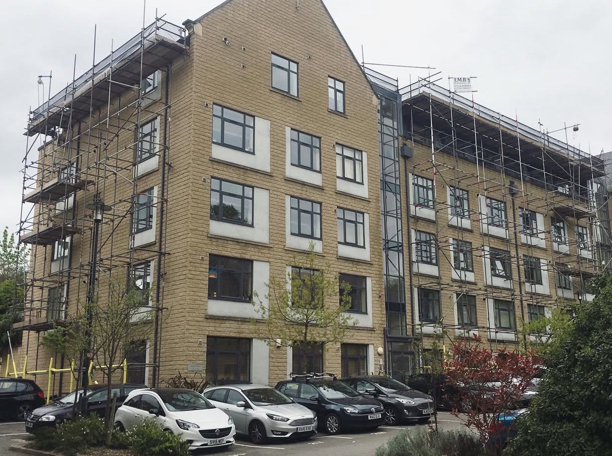 Building scaffolding installation